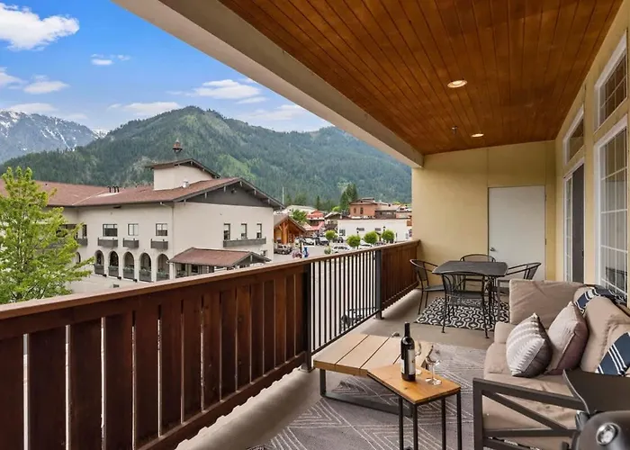 Apres Ski Chalet - Pacific Retreats